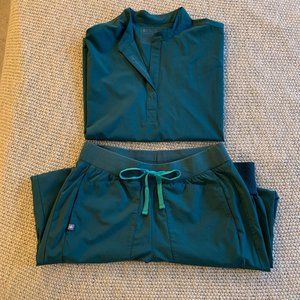 FIGS scrubs set Rafaela top S, Zamora joggers MP, caribbean blue, EUC